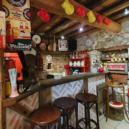 Le Clos Goelle Bed & Breakfast *